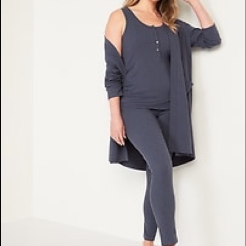 Old Navy 
Maternity 3-Piece Rib-Knit Lounge Set